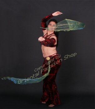 2 organza triangle veils, different colors